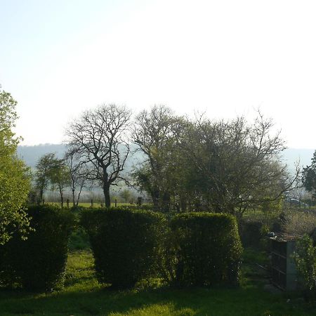 Les Miquelots Bed and Breakfast Pont-d'Ouilly Eksteriør billede