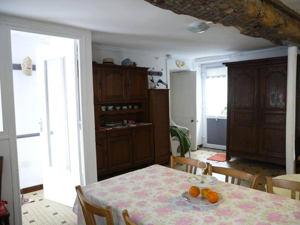 Les Miquelots Bed and Breakfast Pont-d'Ouilly Eksteriør billede